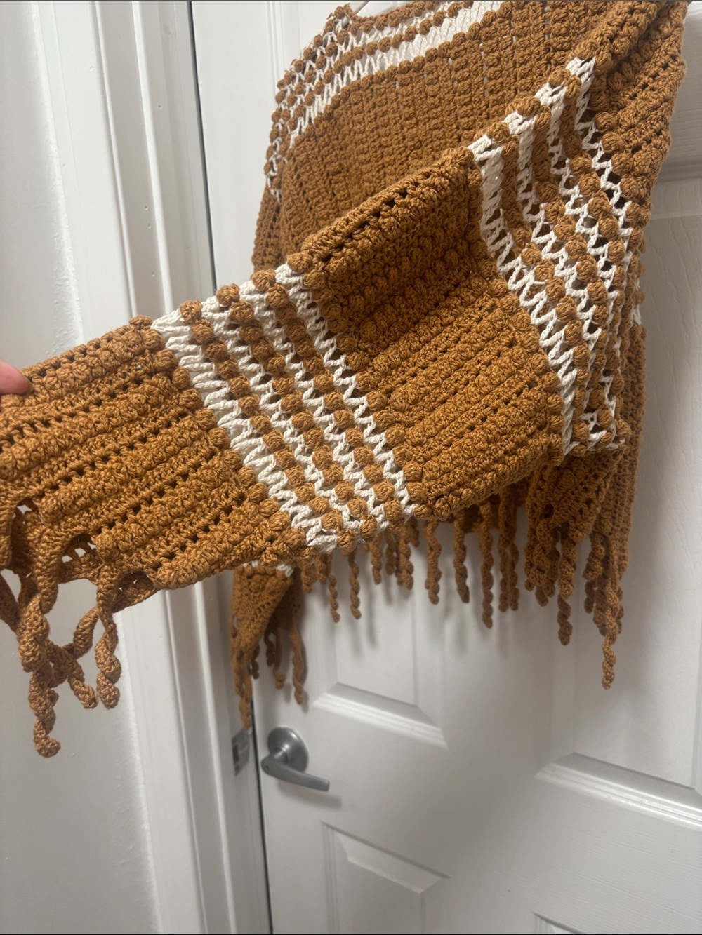 Zara special edition Rust Brown Crochet Fringe Sweater with White Accents - Picture 3 of 5